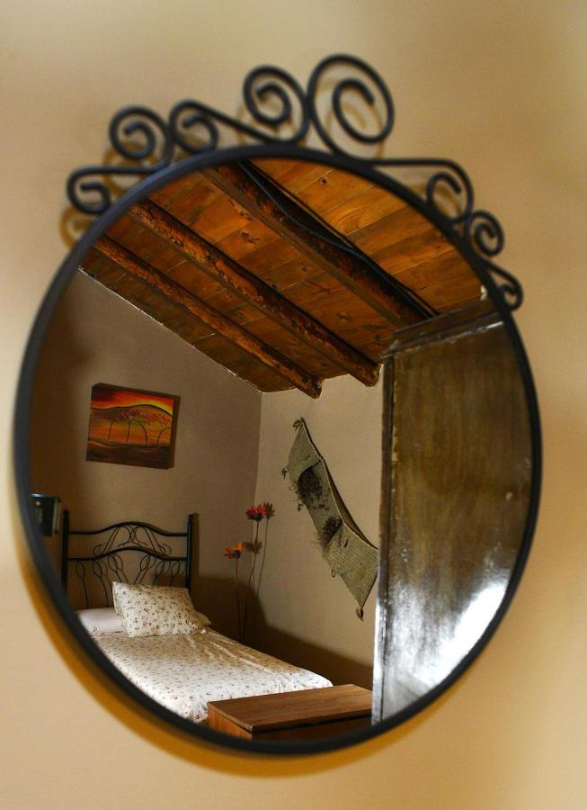 La Casita De Leire Guest House Tamajon Ngoại thất bức ảnh