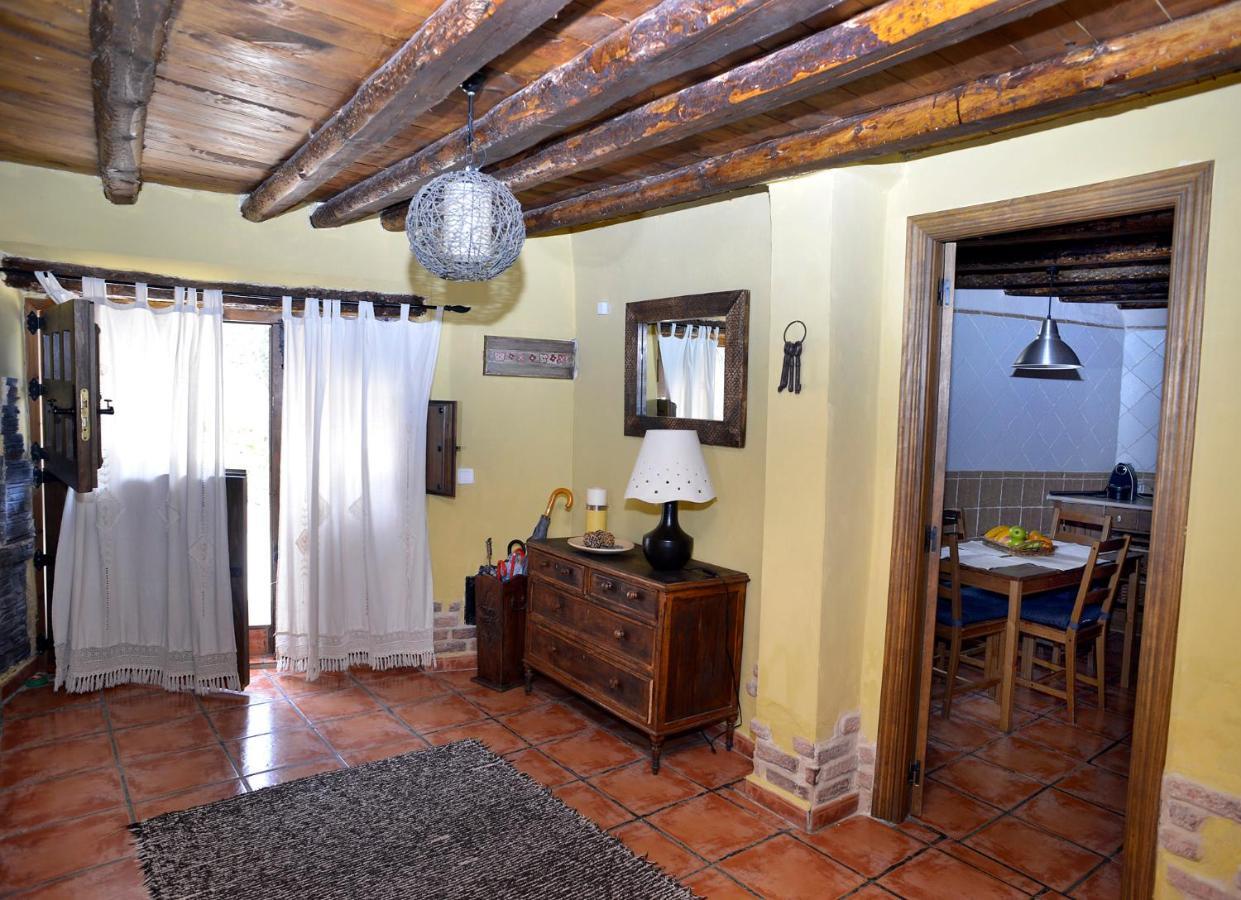 La Casita De Leire Guest House Tamajon Ngoại thất bức ảnh
