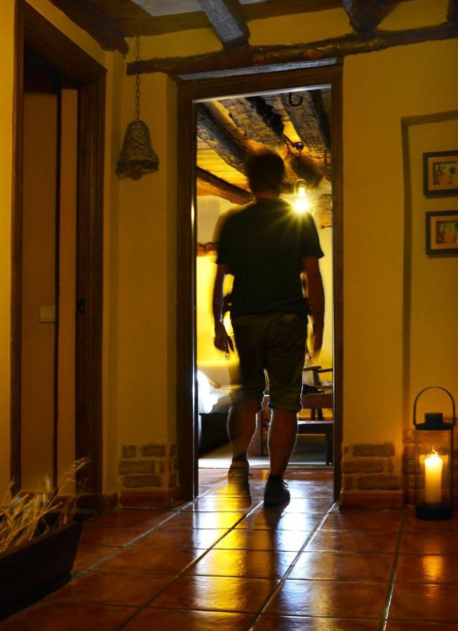 La Casita De Leire Guest House Tamajon Ngoại thất bức ảnh